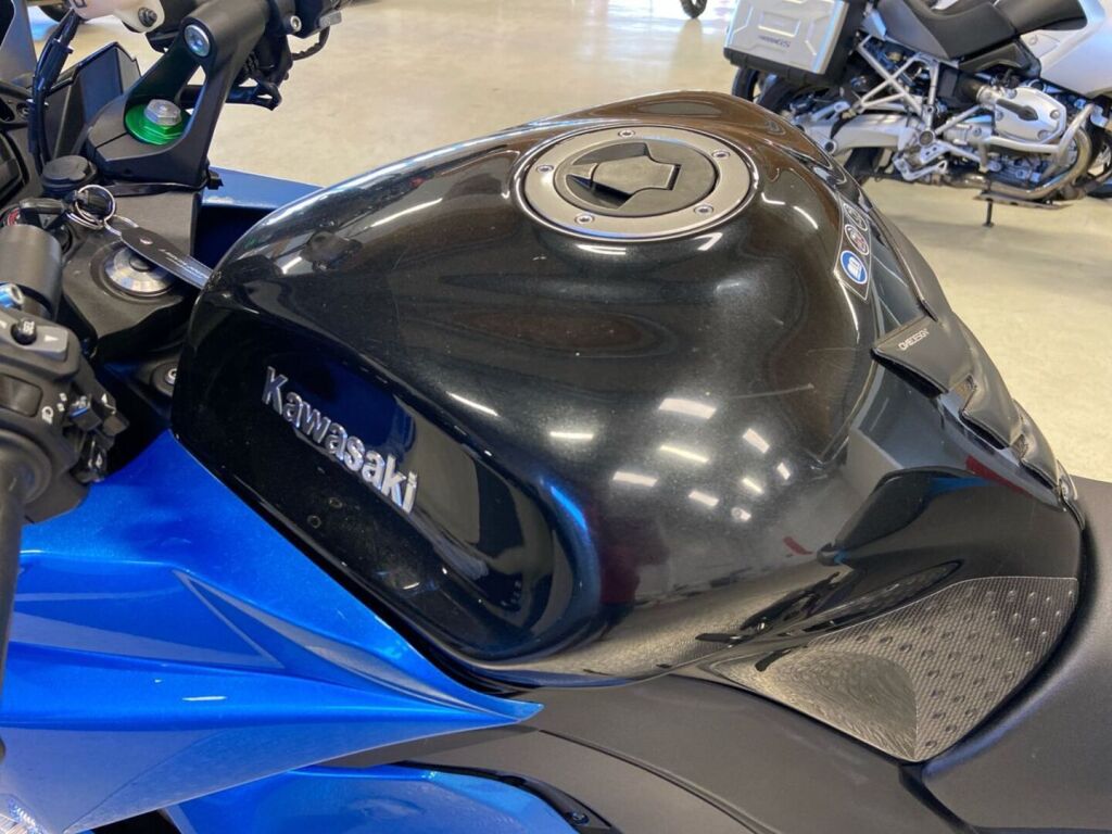 Kawasaki Z 2016 Harmaa