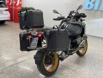 BMW R 2023 Musta