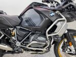 BMW R 2023 Musta