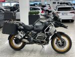 BMW R 2023 Musta
