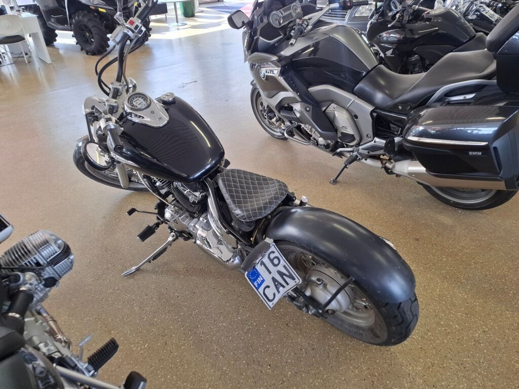 Yamaha XVS 2000 