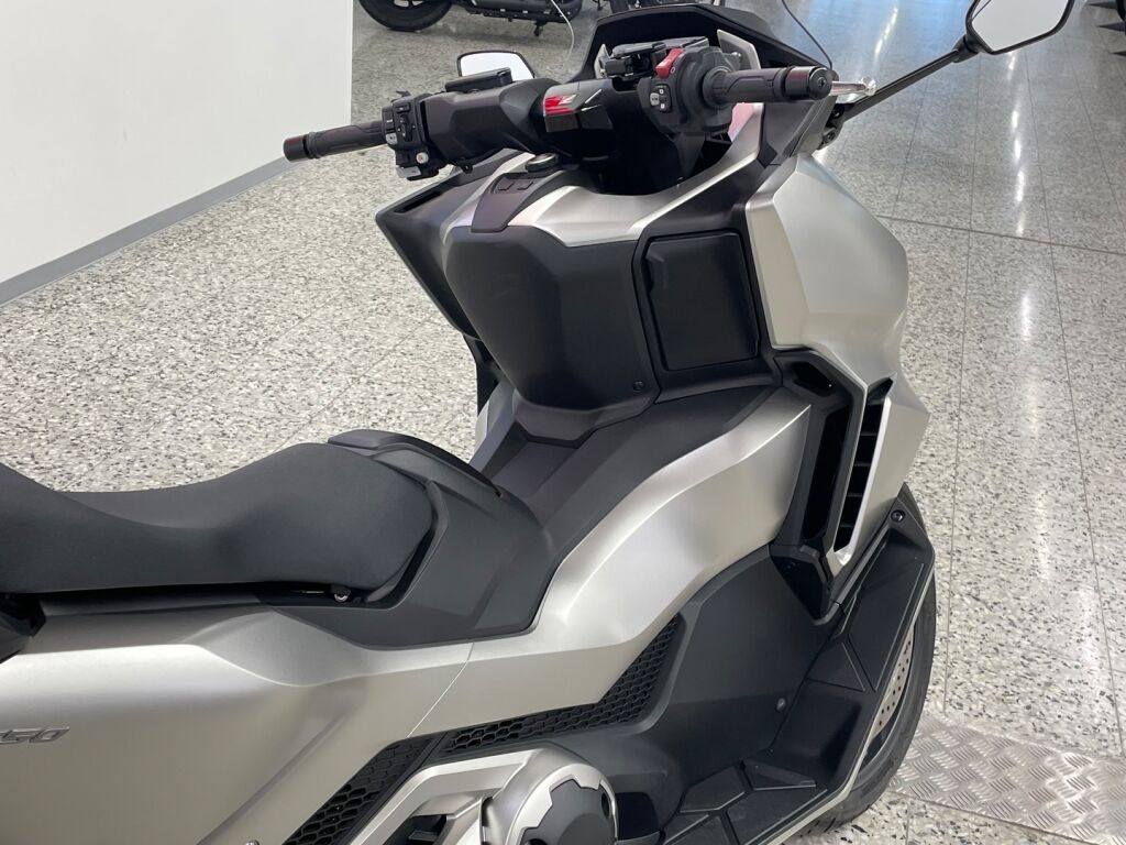 Honda FORZA 2024 