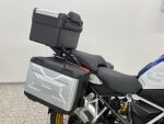 BMW R 2021 moniväri