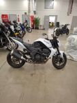 Kawasaki Z 2011 9