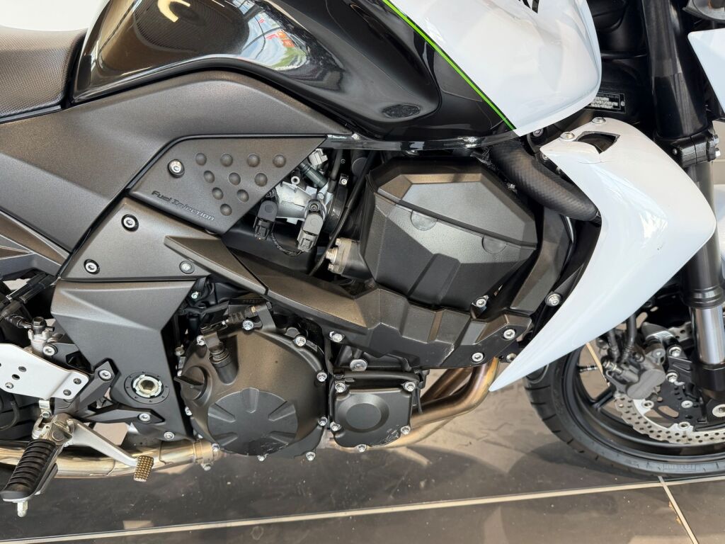 Kawasaki Z 2011 9