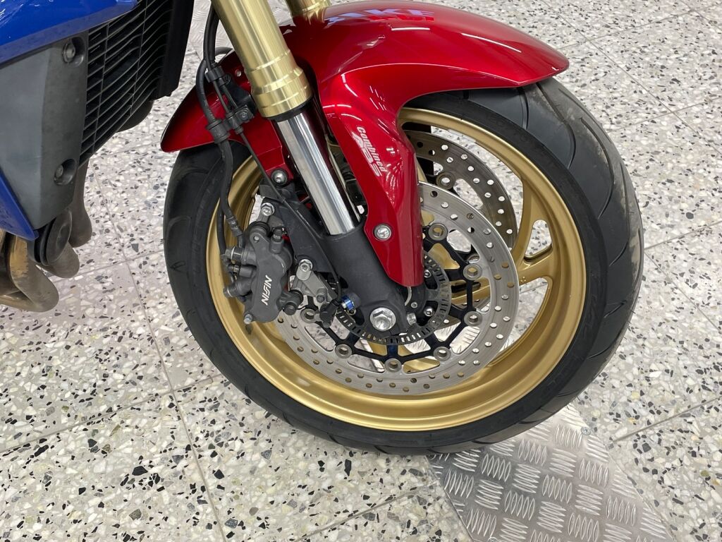 Honda CB 2011 