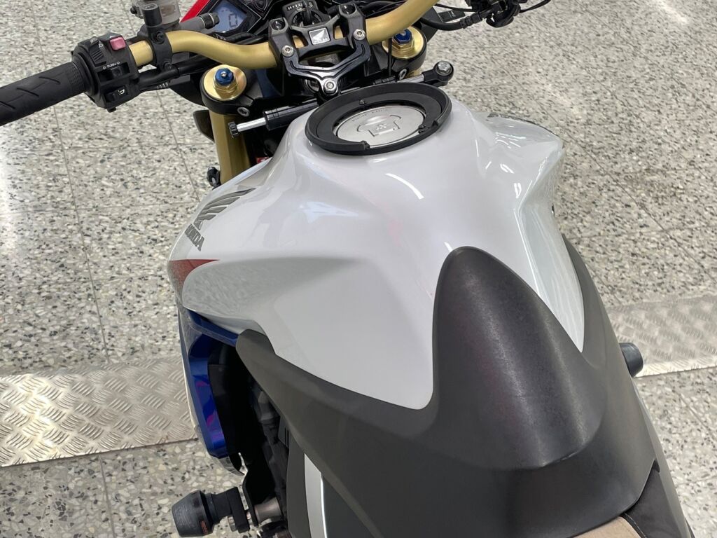 Honda CB 2011 