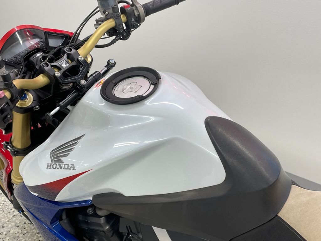 Honda CB 2011 