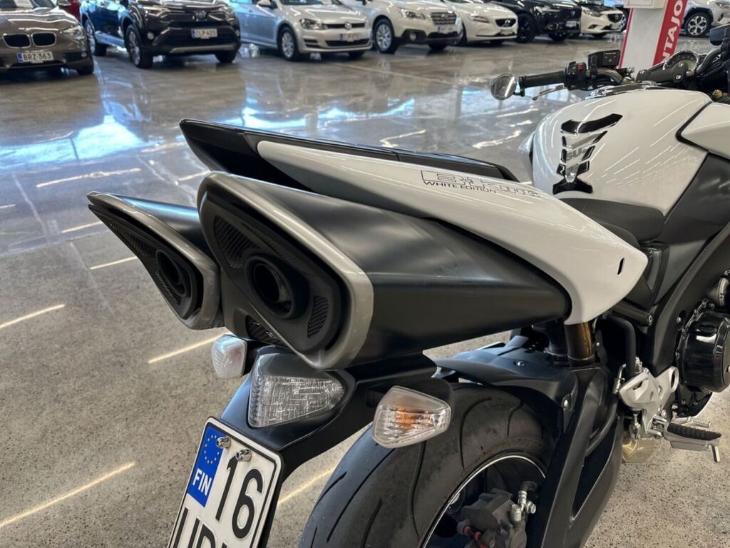 Suzuki GSX 2010 9