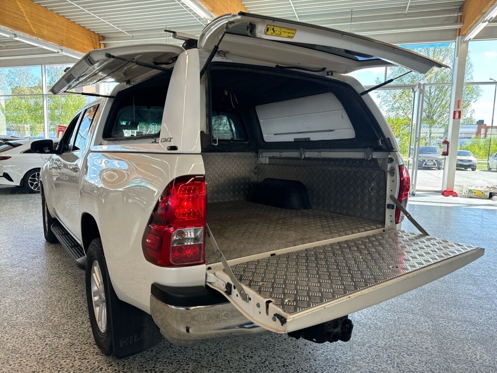 Toyota Hilux 2016 Valkoinen