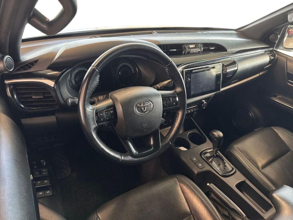 Toyota Hilux 2019 Valkoinen