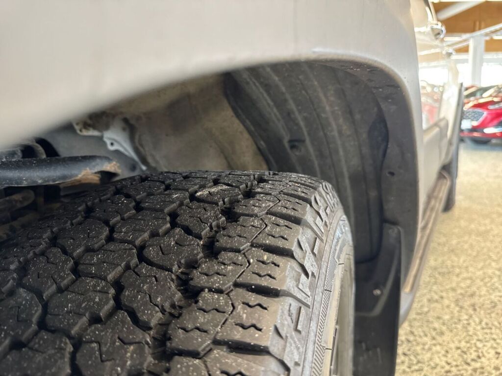 Toyota Hilux 2019 Valkoinen