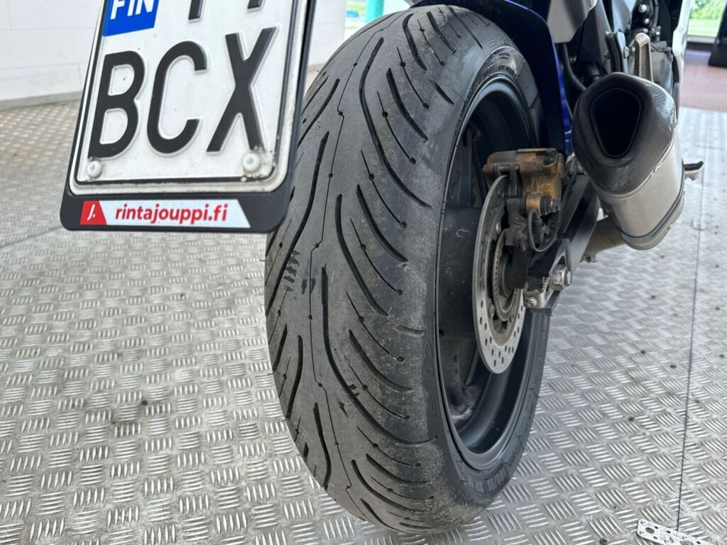 Honda CBR 2012 6