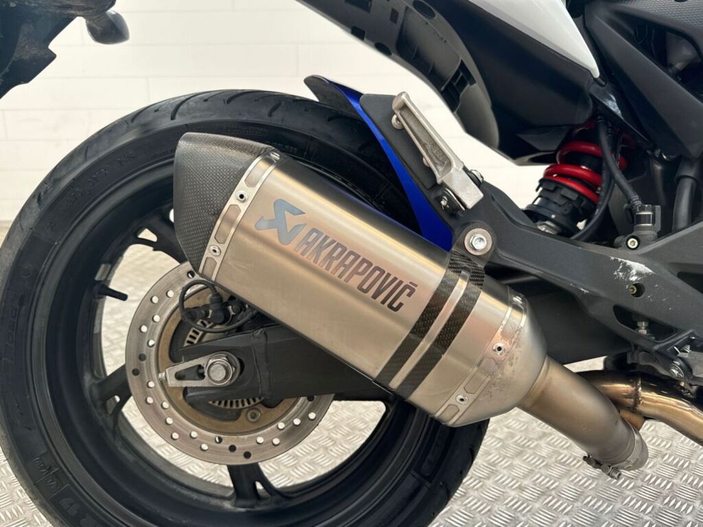 Honda CBR 2012 6