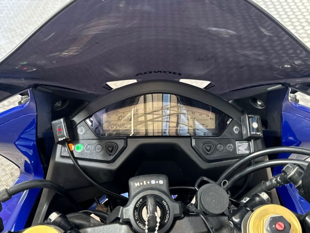 Honda CBR 2012 6