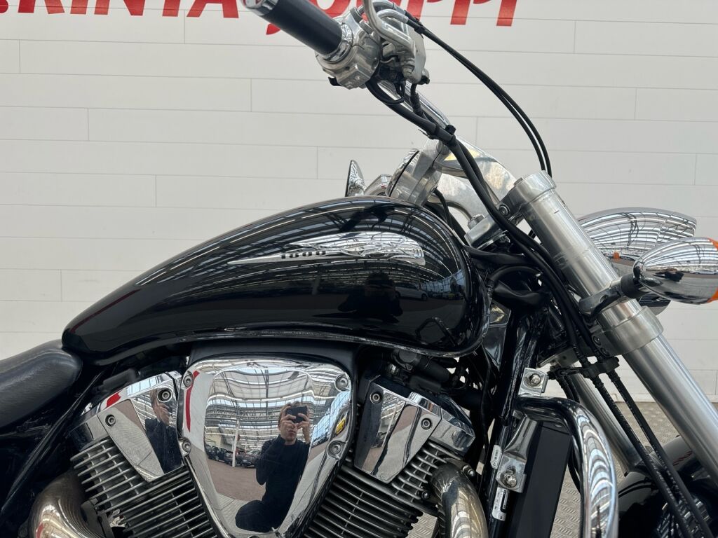 Honda VTX 2003 Musta