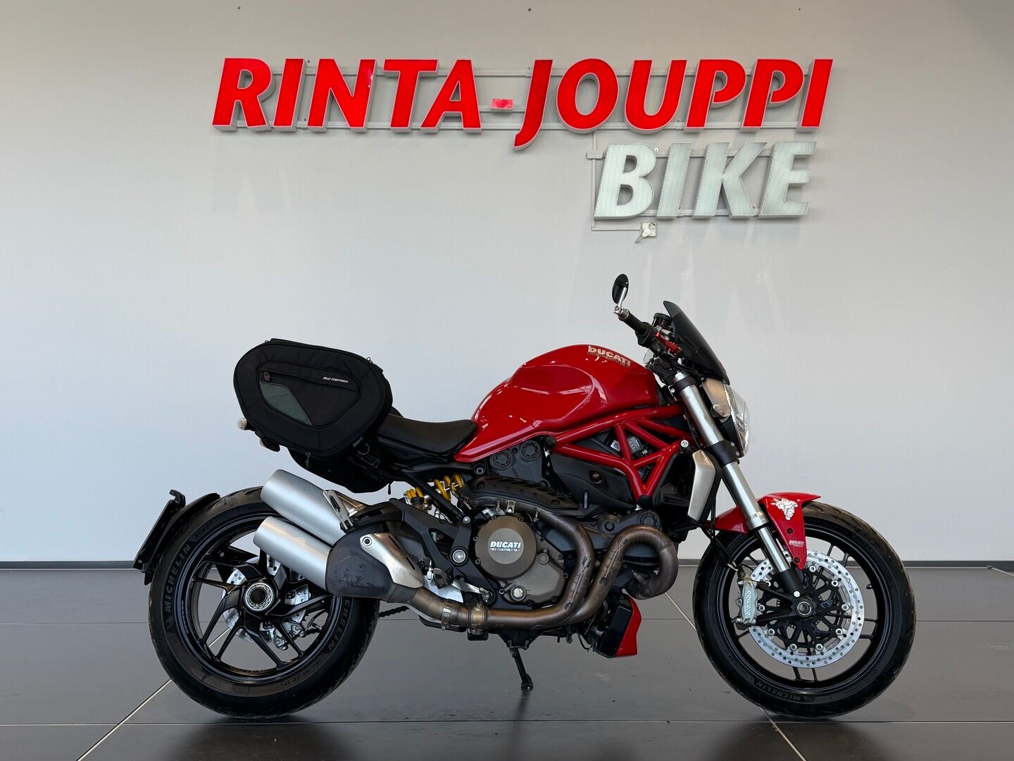 Ducati MONSTER