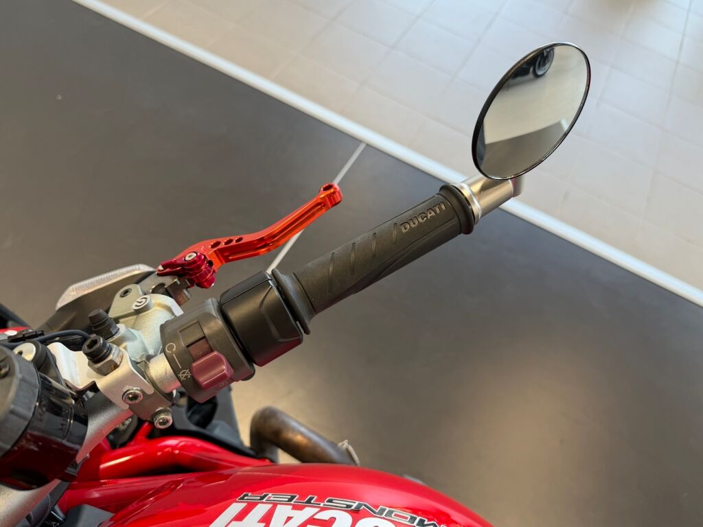 Ducati MONSTER 2015 Punainen