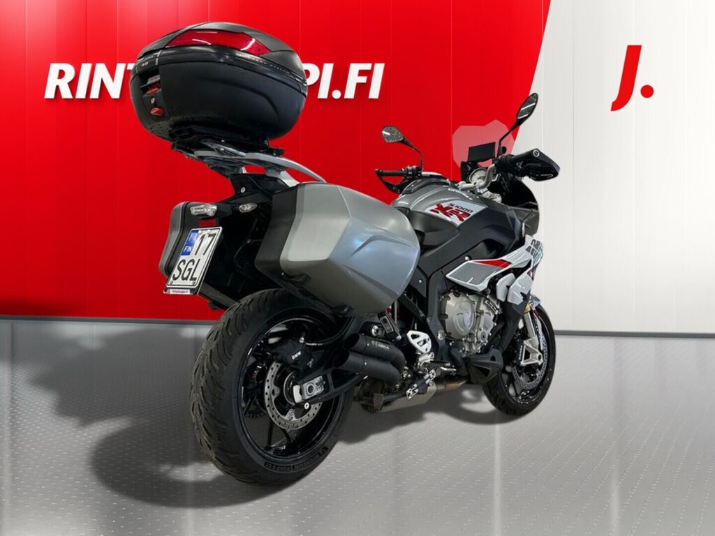 BMW S 2018 