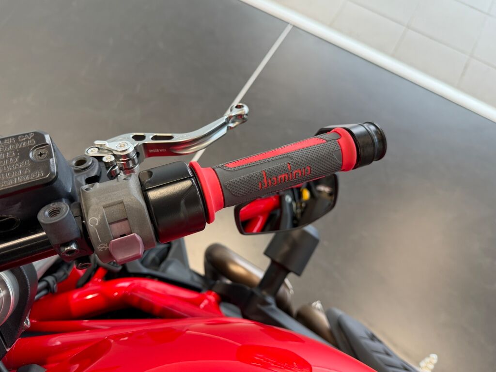 Ducati MONSTER 2014 Punainen