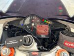 Aprilia RSV4 2010 9