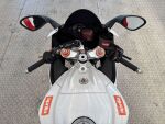 Aprilia RSV4 2010 9