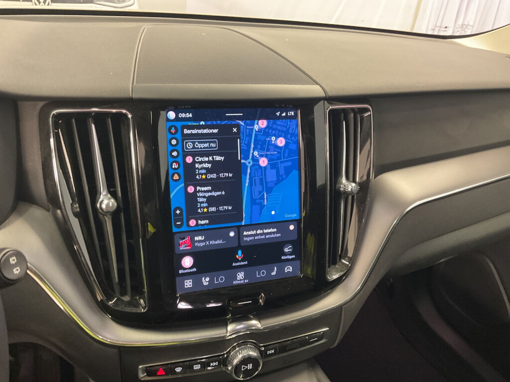 Volvo XC60 2024 met.beige