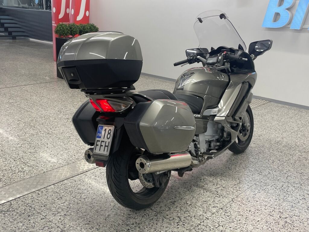 Yamaha FJR 2013 
