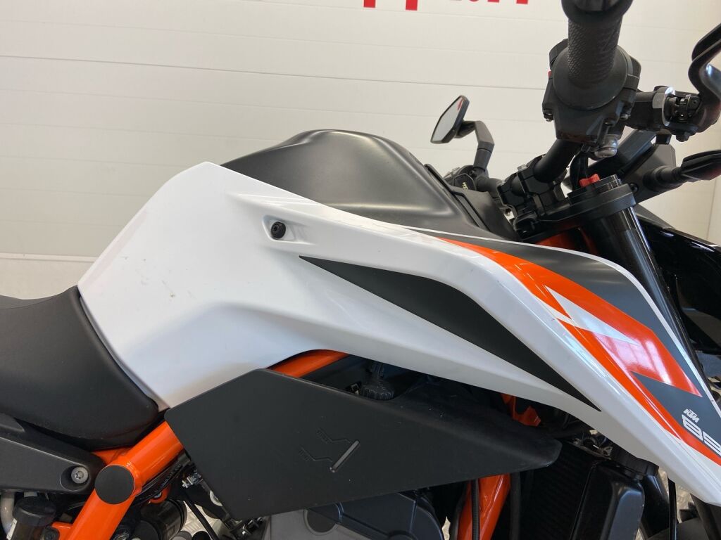 Ktm 890 2021 