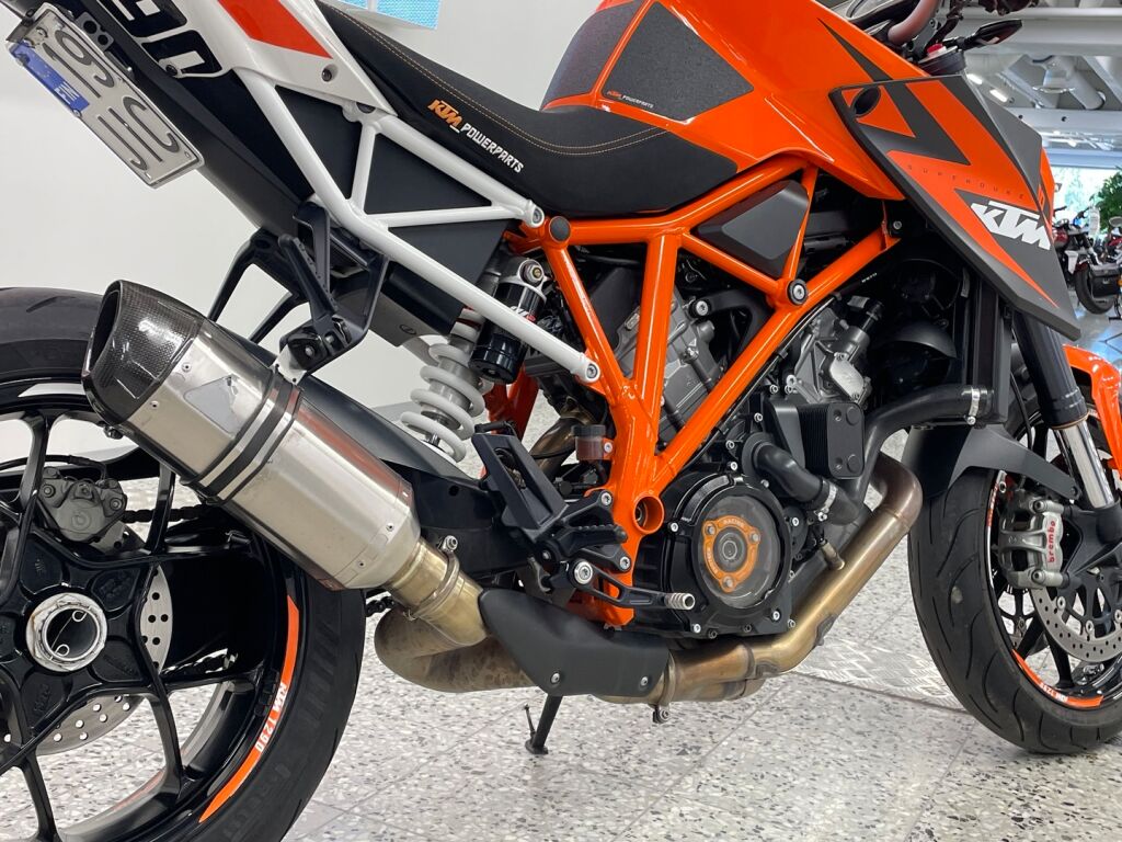 Ktm 1290 2015 Oranssi