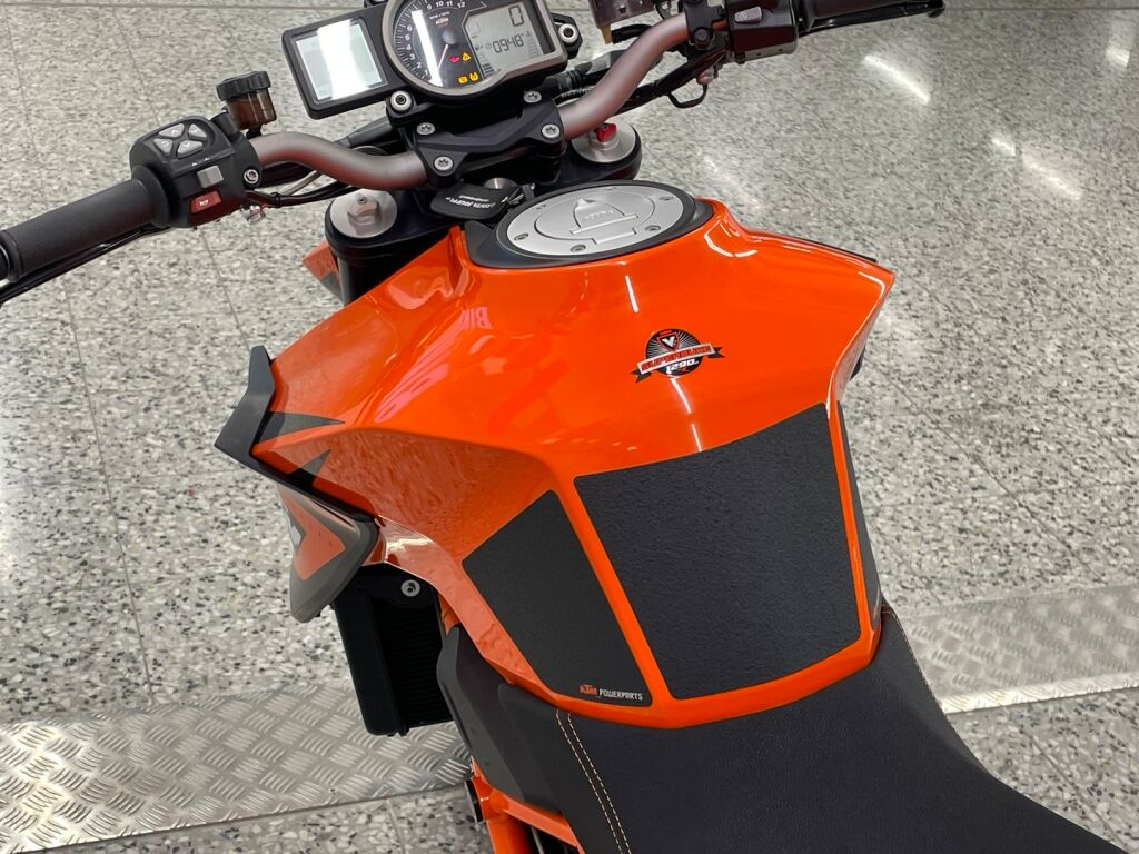 Ktm 1290 2015 Oranssi