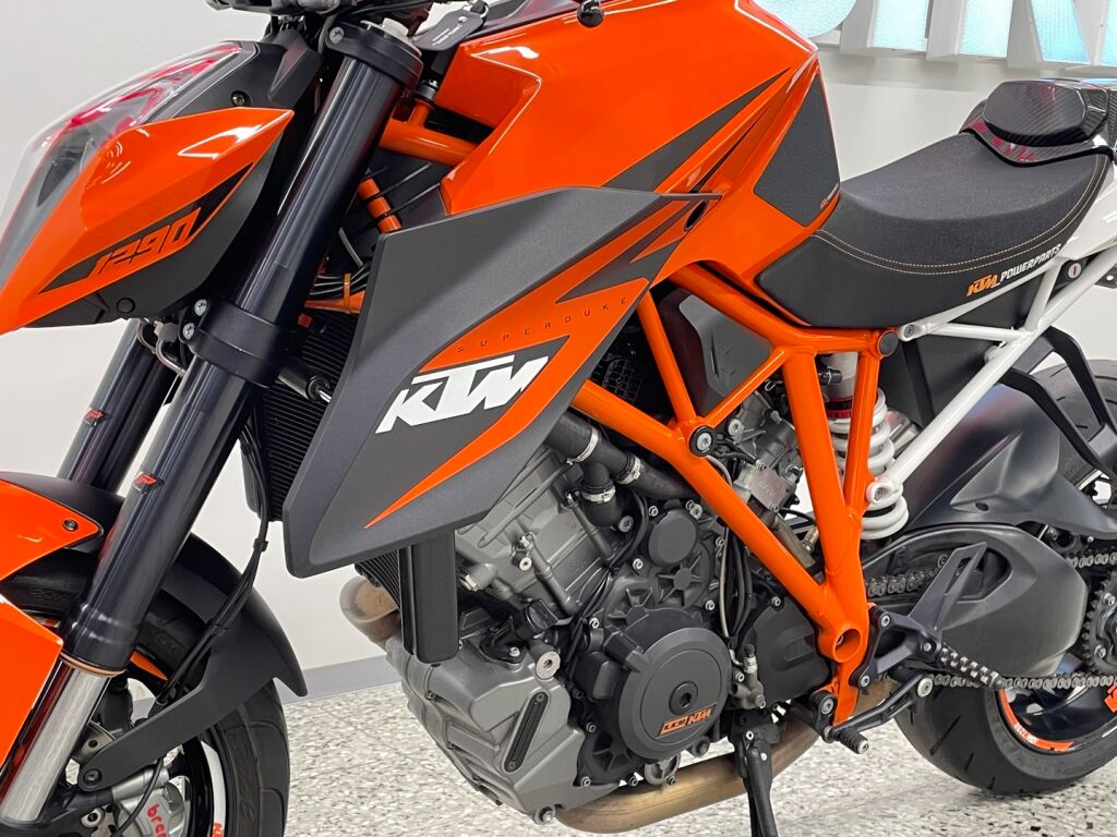 Ktm 1290 2015 Oranssi
