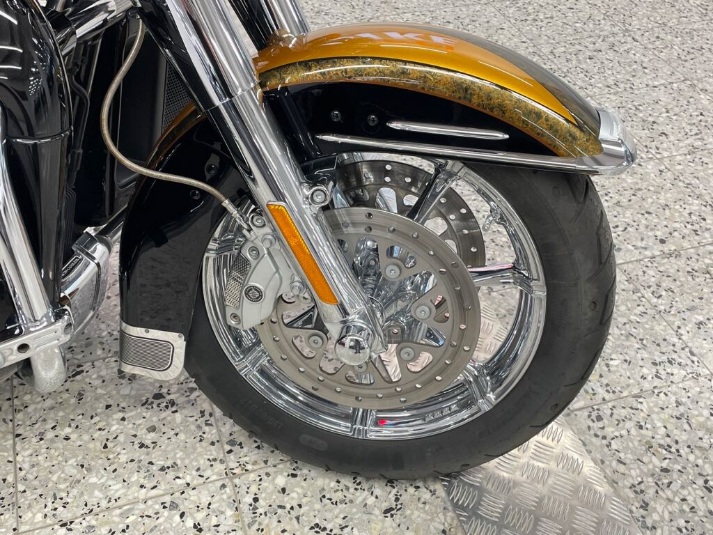 Harley-davidson CVO 2015 