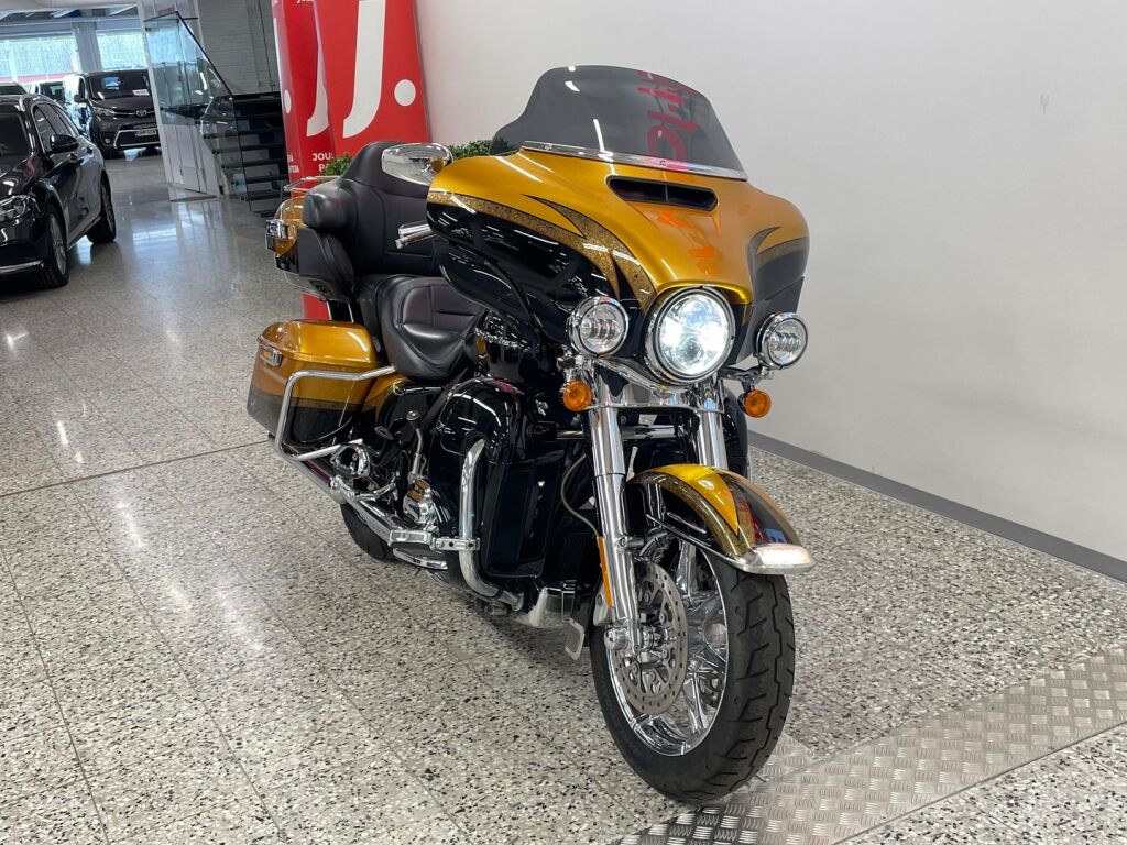 Harley-davidson CVO 2015 