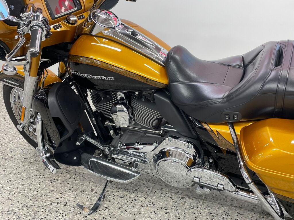 Harley-davidson CVO 2015 