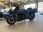 Ducati DIAVEL 2012 Musta