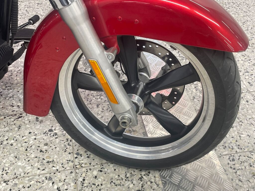 Harley-davidson DYNA 2013 