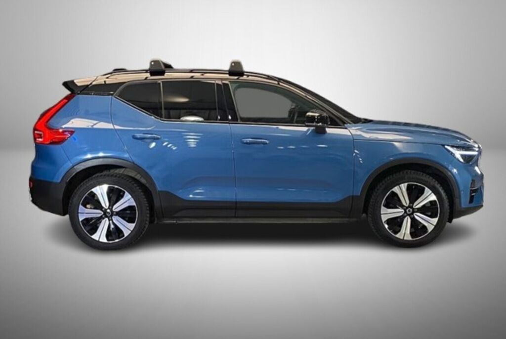 Volvo XC40 2023 Sininen