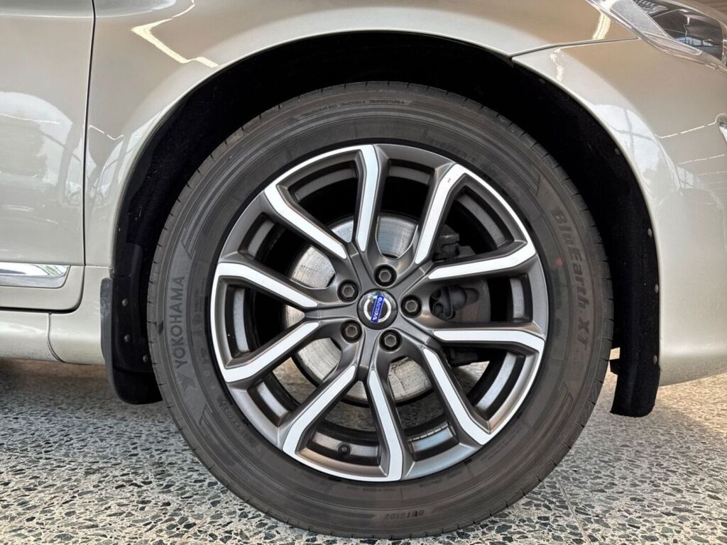 Volvo XC60 2017 Hopea