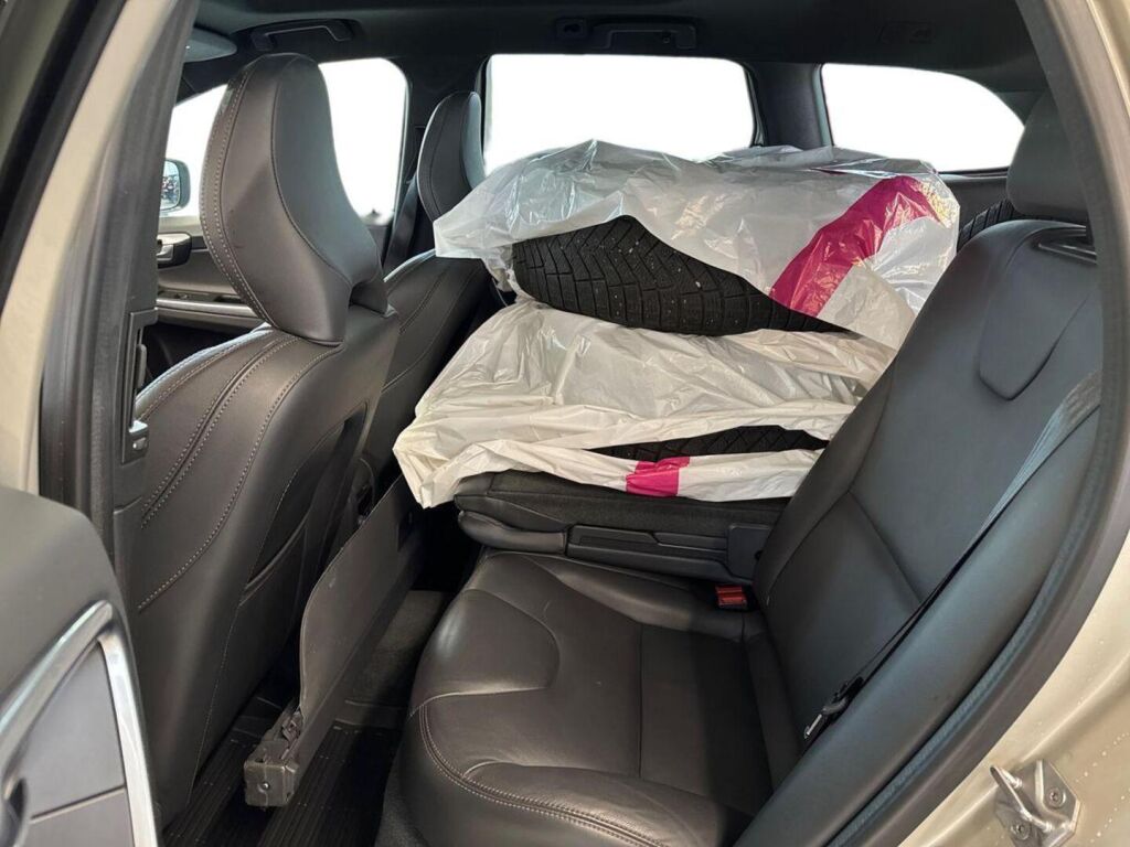 Volvo XC60 2017 Hopea