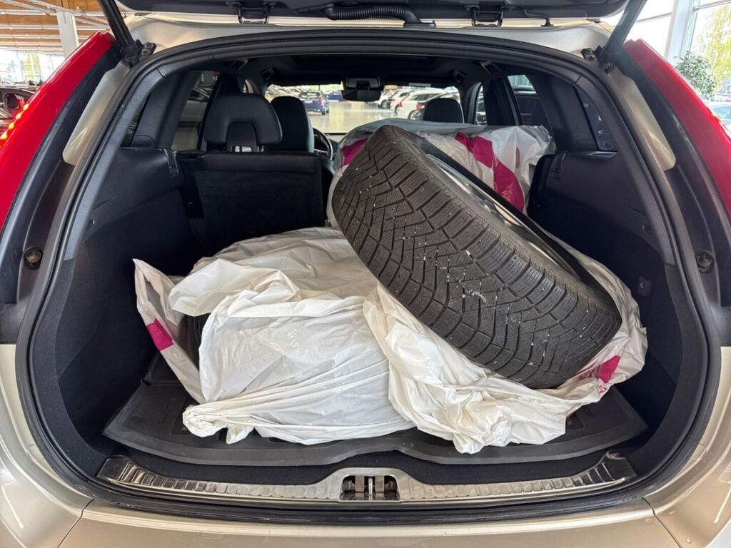 Volvo XC60 2017 Hopea