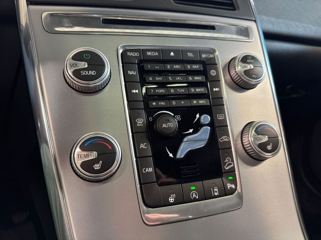 Volvo XC60 2017 Hopea