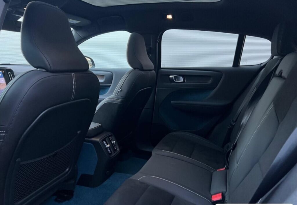 Volvo C40 2023 