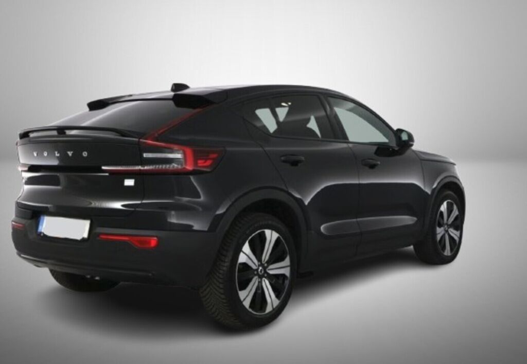 Volvo C40 2023 Musta