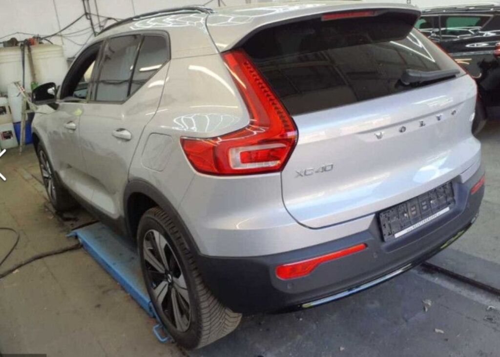 Volvo XC40 2023 