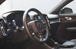 Volvo C40 2023 Musta (Onyx Black)
