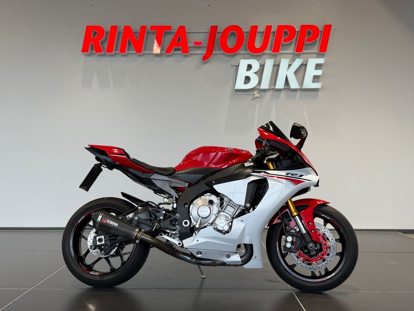Yamaha YZF-R1