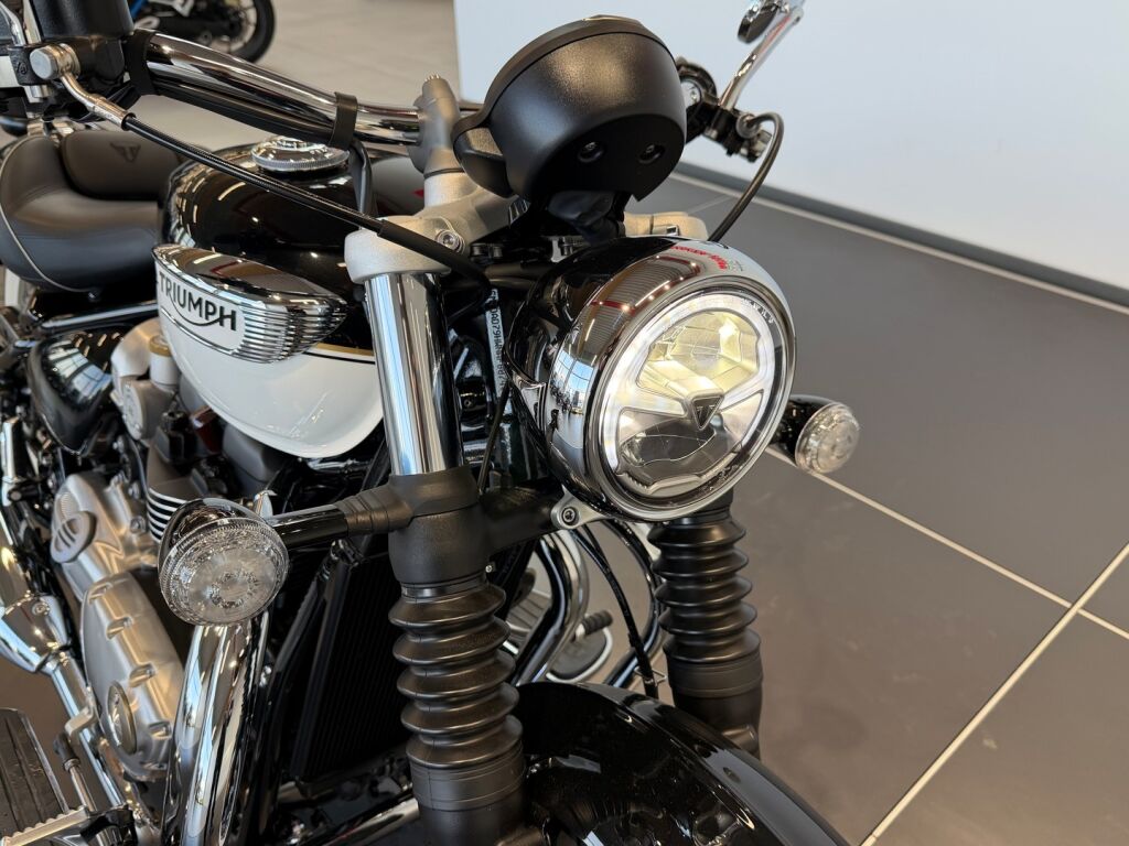 Triumph SPEEDMASTER 2021 