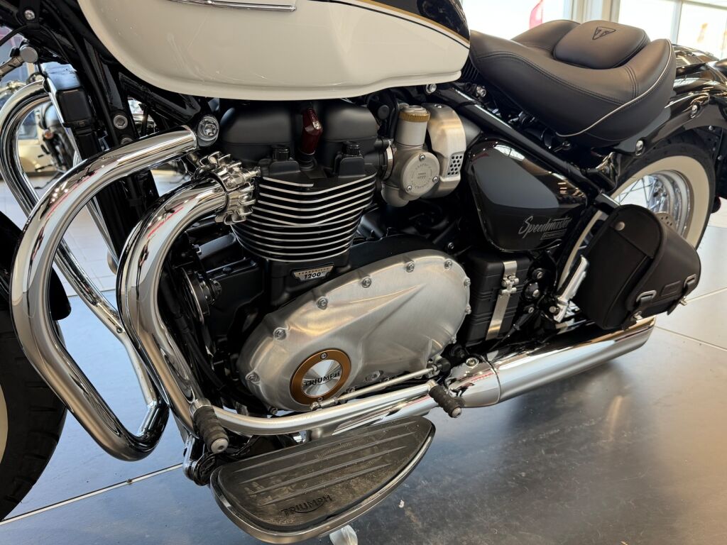 Triumph SPEEDMASTER 2021 