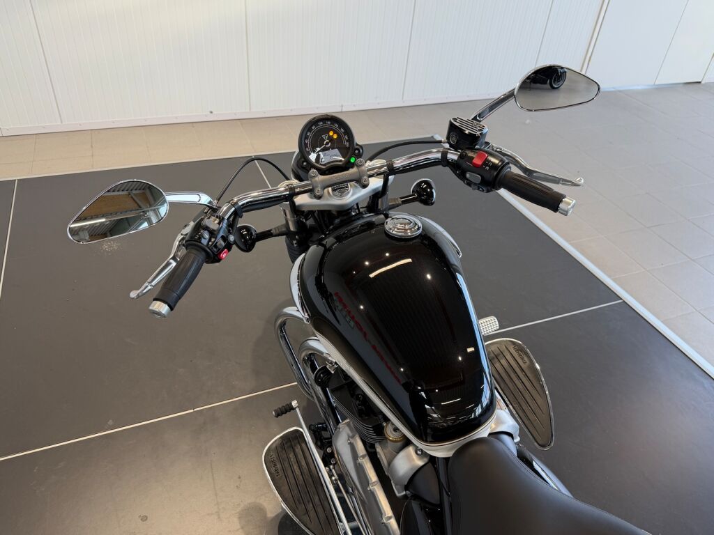 Triumph SPEEDMASTER 2021 